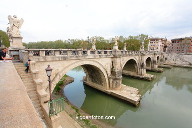 Puente Sant'Angelo. 