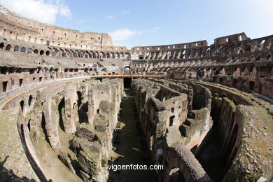 Coliseo Romano - Interiores (70 d.C.). 