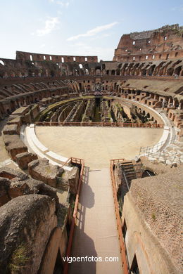 Coliseo Romano - Interiores (70 d.C.). 