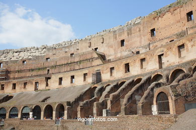 Coliseo Romano - Interiores (70 d.C.). 