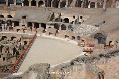 Coliseo Romano - Interiores (70 d.C.). 