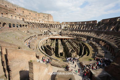 Coliseo Romano - Interiores (70 d.C.). 