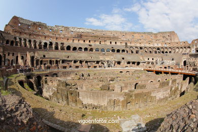 Coliseo Romano - Interiores (70 d.C.). 