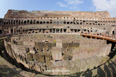 Coliseo Romano - Interiores (70 d.C.). 