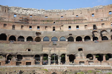 Coliseo Romano - Interiores (70 d.C.). 