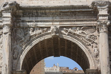 Arco de Septimo Severo (203 d.C.). 