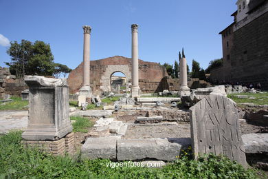 Basilica Emilia (179 a.C.). 