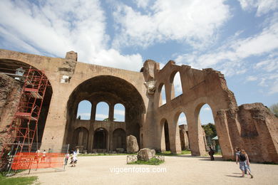 Basilica de Majencio - Massenzio (306 d.C.). 