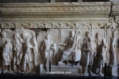 Curia Hostilia, sede del Senado (44 a.C.).