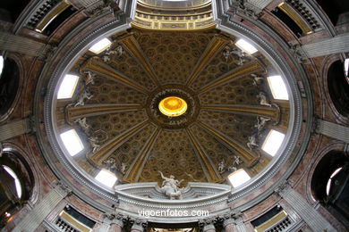 Iglesia de Sant Andrea al Quirinale. 