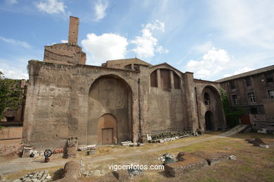 Baslica de Santa Maria degli Angeli e dei Martiri. 