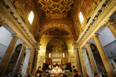 Iglesia Santa Maria in Trastevere. 