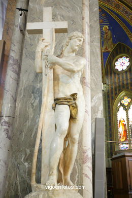 Baslica de Santa Maria sopra Minerva. 