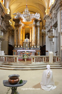 Iglesia Trinit dei Monti. 