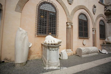 Museos Capitolinos (Capitolini). 