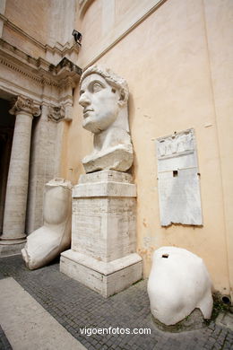 Museos Capitolinos (Capitolini). 