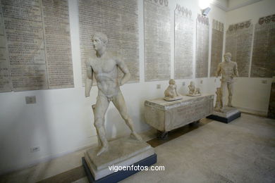 Museos Capitolinos (Capitolini). 