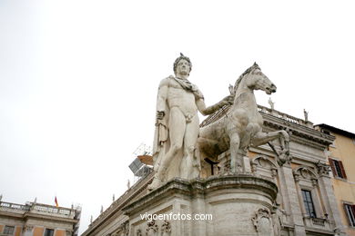 Museos Capitolinos (Capitolini). 