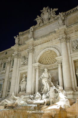 Fontana de Trevi. 