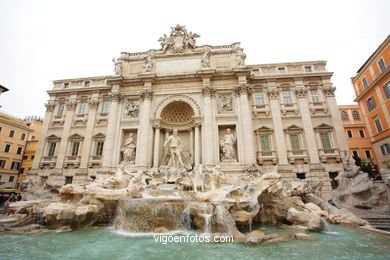 Fontana de Trevi. 