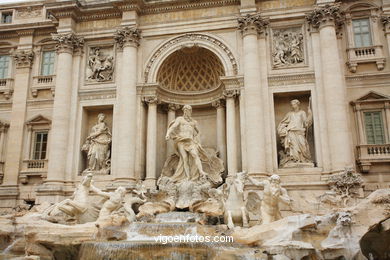 Fontana de Trevi. 