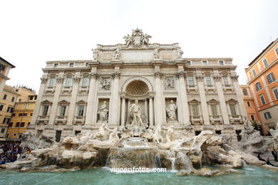 Fontana de Trevi. 