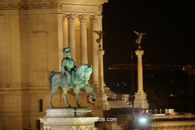 Piazza Venezia - M. Victorio Emanuele II. 