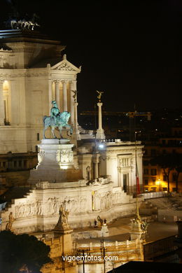 Piazza Venezia - M. Victorio Emanuele II. 