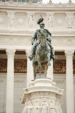 Piazza Venezia - M. Victorio Emanuele II. 