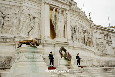 Piazza Venezia - M. Victorio Emanuele II. 