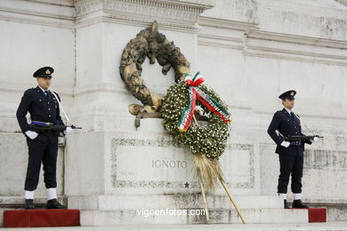 Piazza Venezia - M. Victorio Emanuele II. 