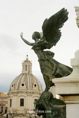 Piazza Venezia - M. Victorio Emanuele II. 