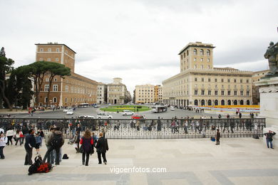 Piazza Venezia - M. Victorio Emanuele II. 