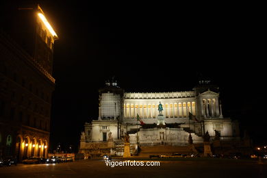 Piazza Venezia - M. Victorio Emanuele II. 