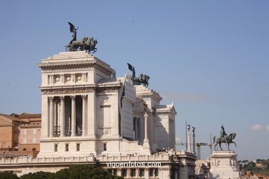 Piazza Venezia - M. Victorio Emanuele II. 