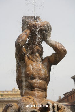 Fuente del Tritn (Piazza Barberini). 