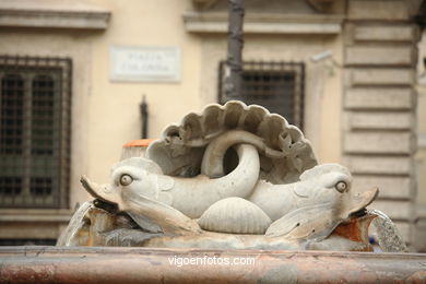 Piazza Colonna. 