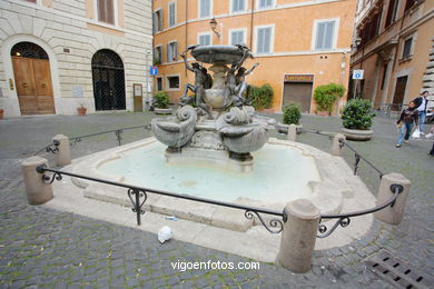 Fuente de las Tortugas (Piazza Mateo). 