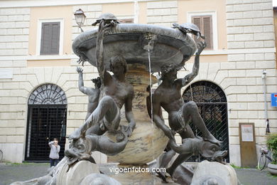 Fuente de las Tortugas (Piazza Mateo). 