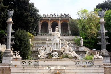 Piazza Popolo. 