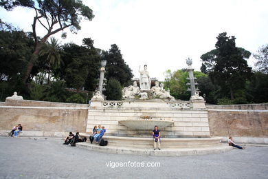 Piazza Popolo. 