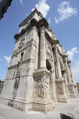 Arco de Constantino (312 d.C.). 