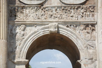 Arco de Constantino (312 d.C.). 