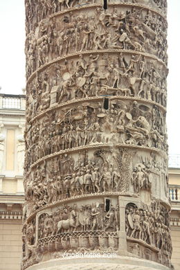 Columna Marco Aurelio ( 180 d.C.). 