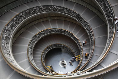 Escalera espiral del Vaticano. 