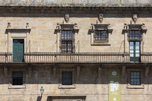 CLAUSTRO EXTERIOR -CATEDRAL DE SANTIAGO DE COMPOSTELA