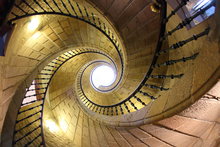 ESCALERA HELICOIDAL DE SANTO DOMINGO DE BONAVAL -SANTIAGO DE COMPOSTELA