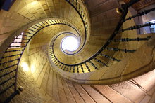 ESCALERA HELICOIDAL DE SANTO DOMINGO DE BONAVAL -SANTIAGO DE COMPOSTELA