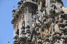 FACHADA DEL OBRADOIRO. DETALLES - CATEDRAL DE SANTIAGO DE COMPOSTELA