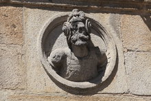 FACHADA DEL TESORO - CLAUSTRO - CATEDRAL DE SANTIAGO DE COMPOSTELA